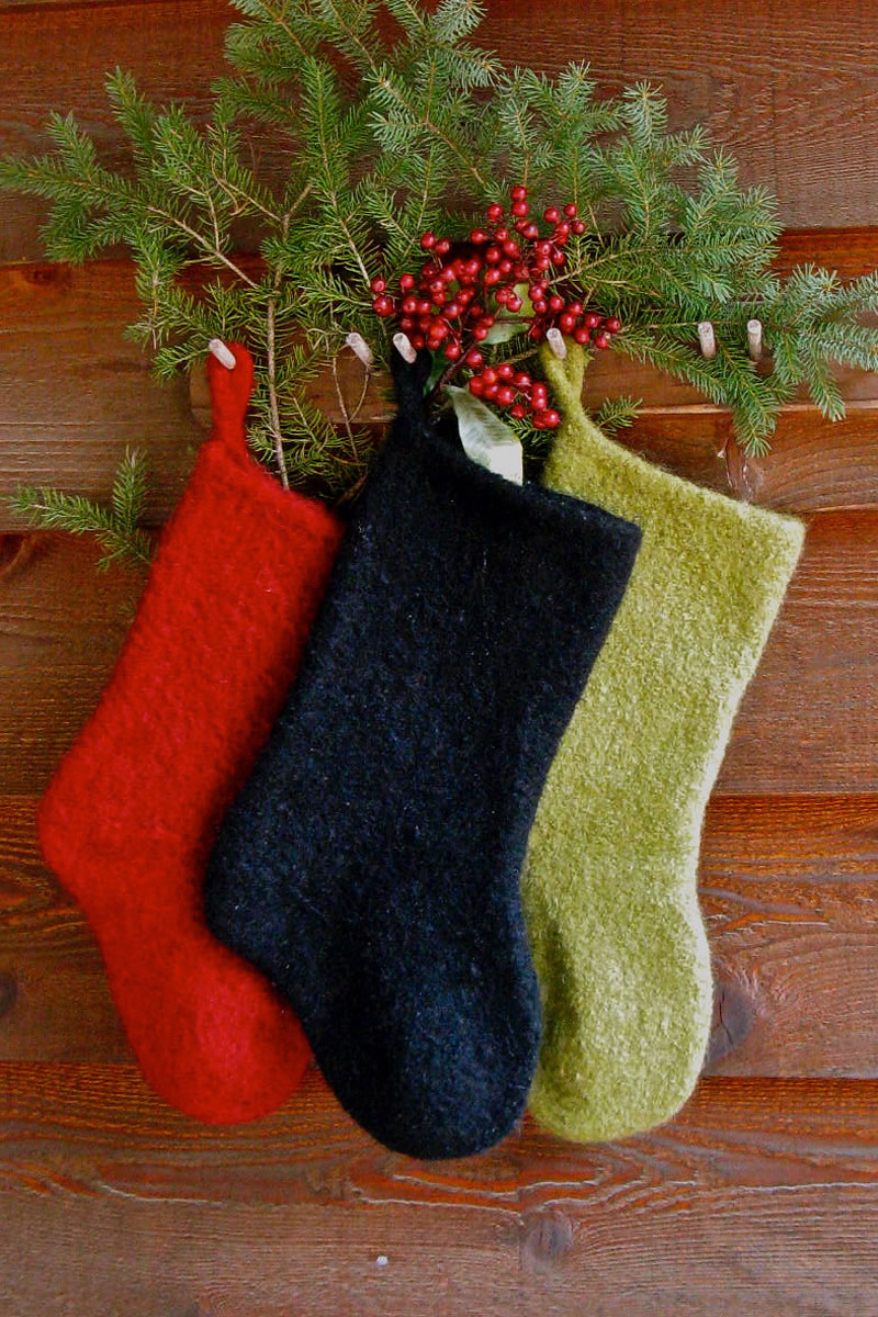 Little Christmas Stockings - The Woolen Needle
